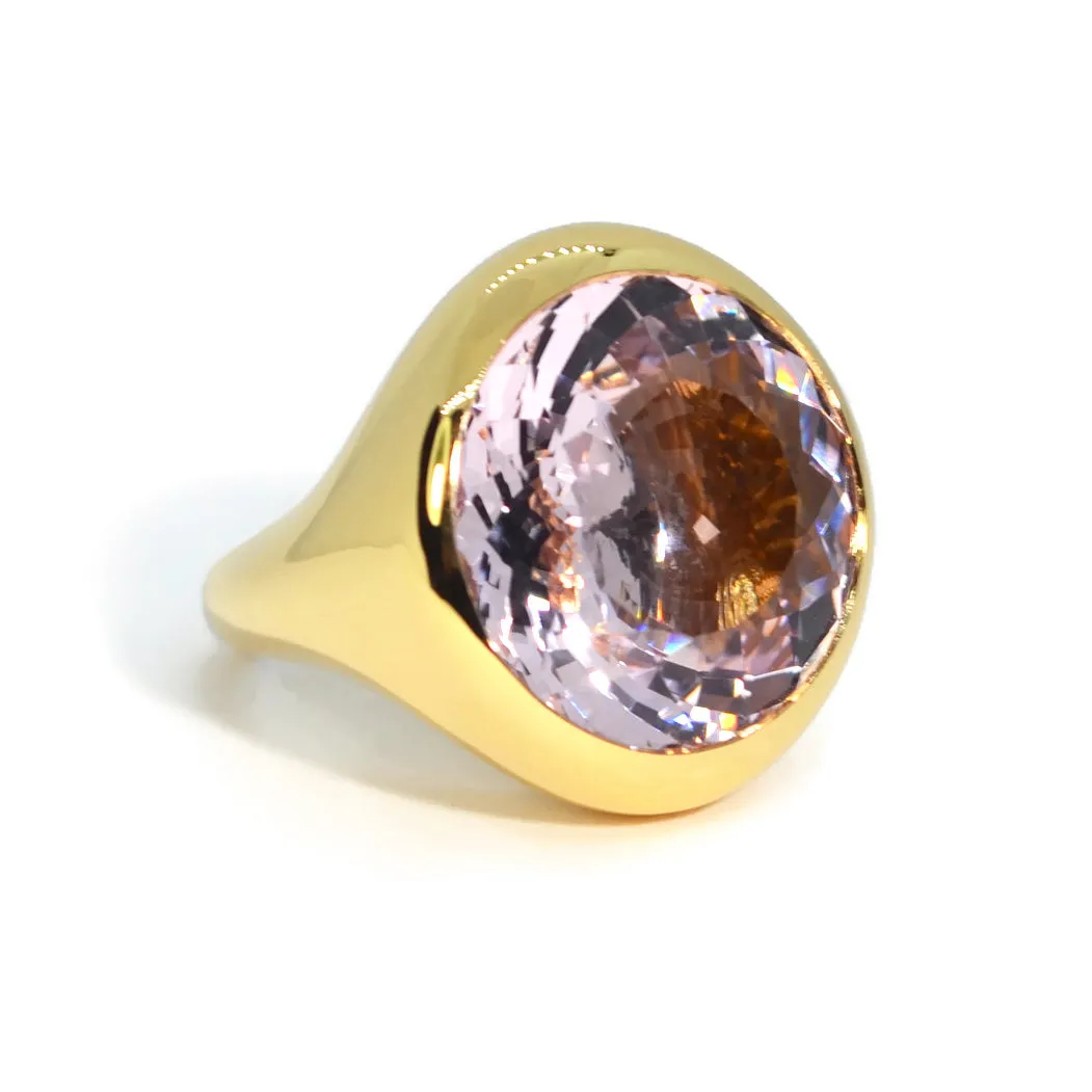 A & Furst - Essential - One of a Kind Cocktail Ring with Kunzite, 18k Yellow Gold