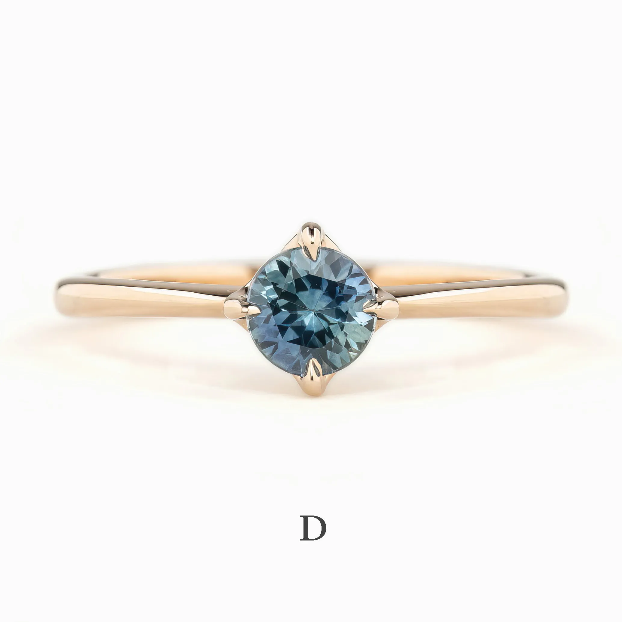 Alice Ring 5mm 0.60ct Montana Sapphire 14K Gold