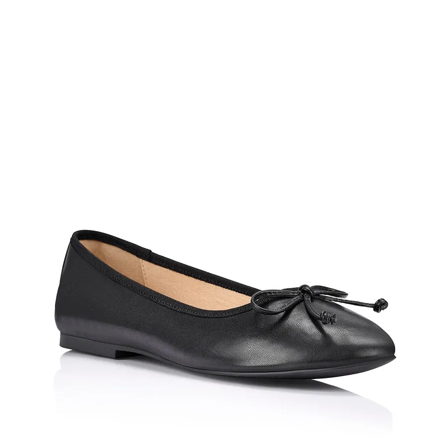 Ballerina Ballet Flats - Black Smooth