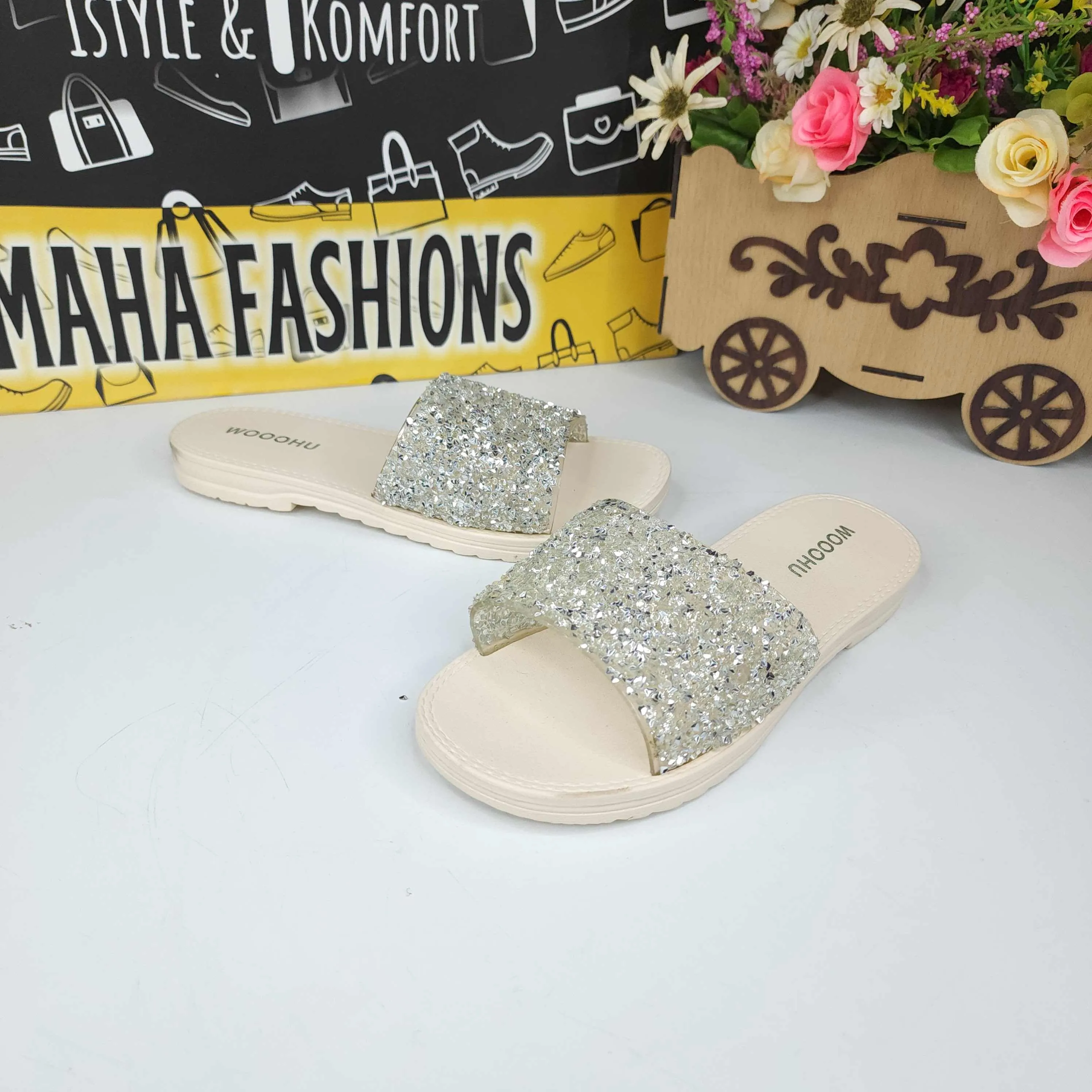 Beige Studs Slippers