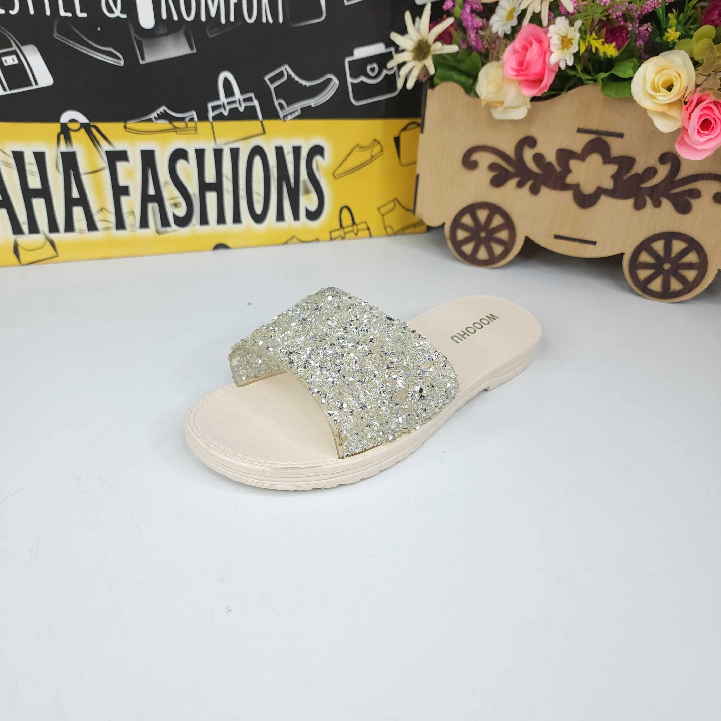 Beige Studs Slippers