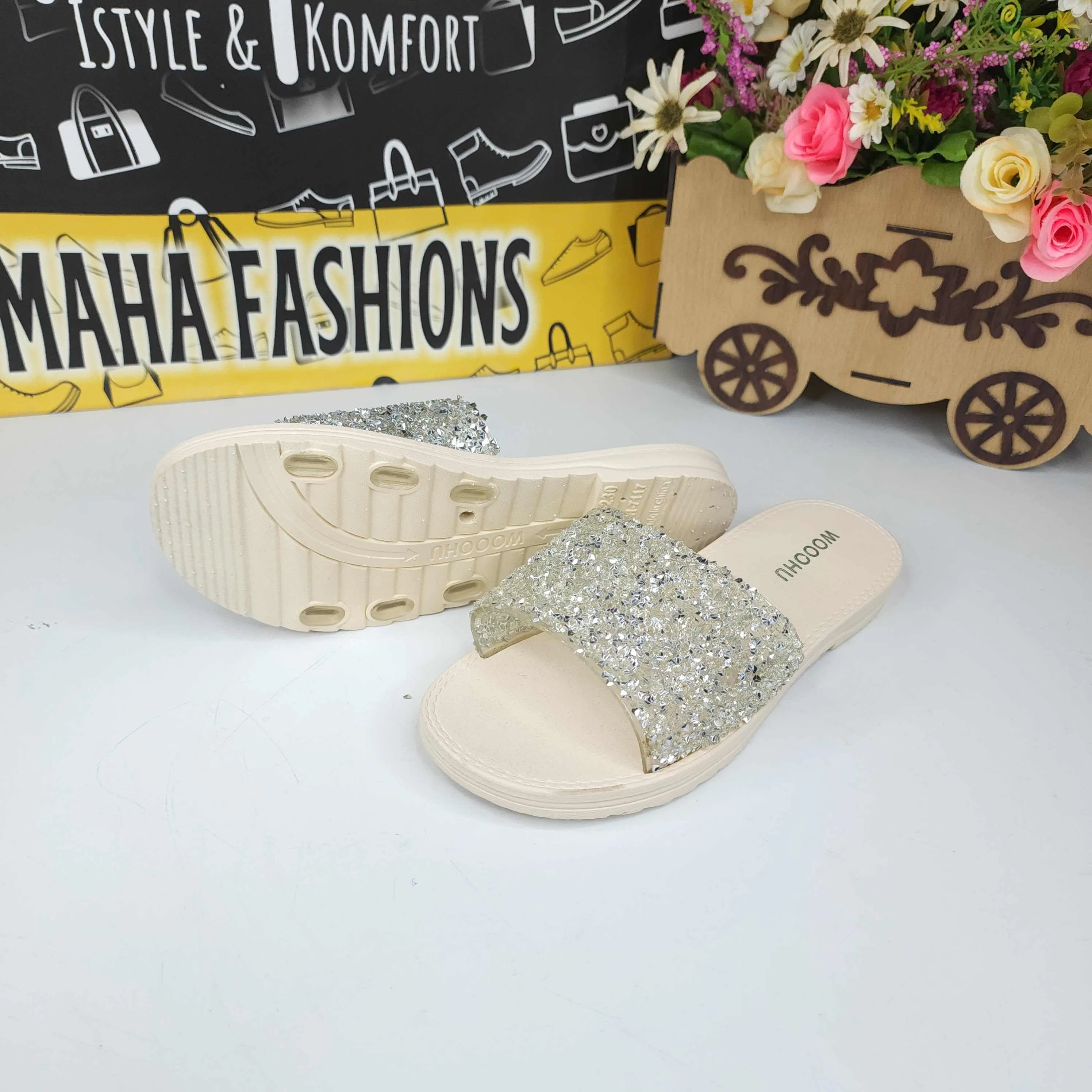 Beige Studs Slippers