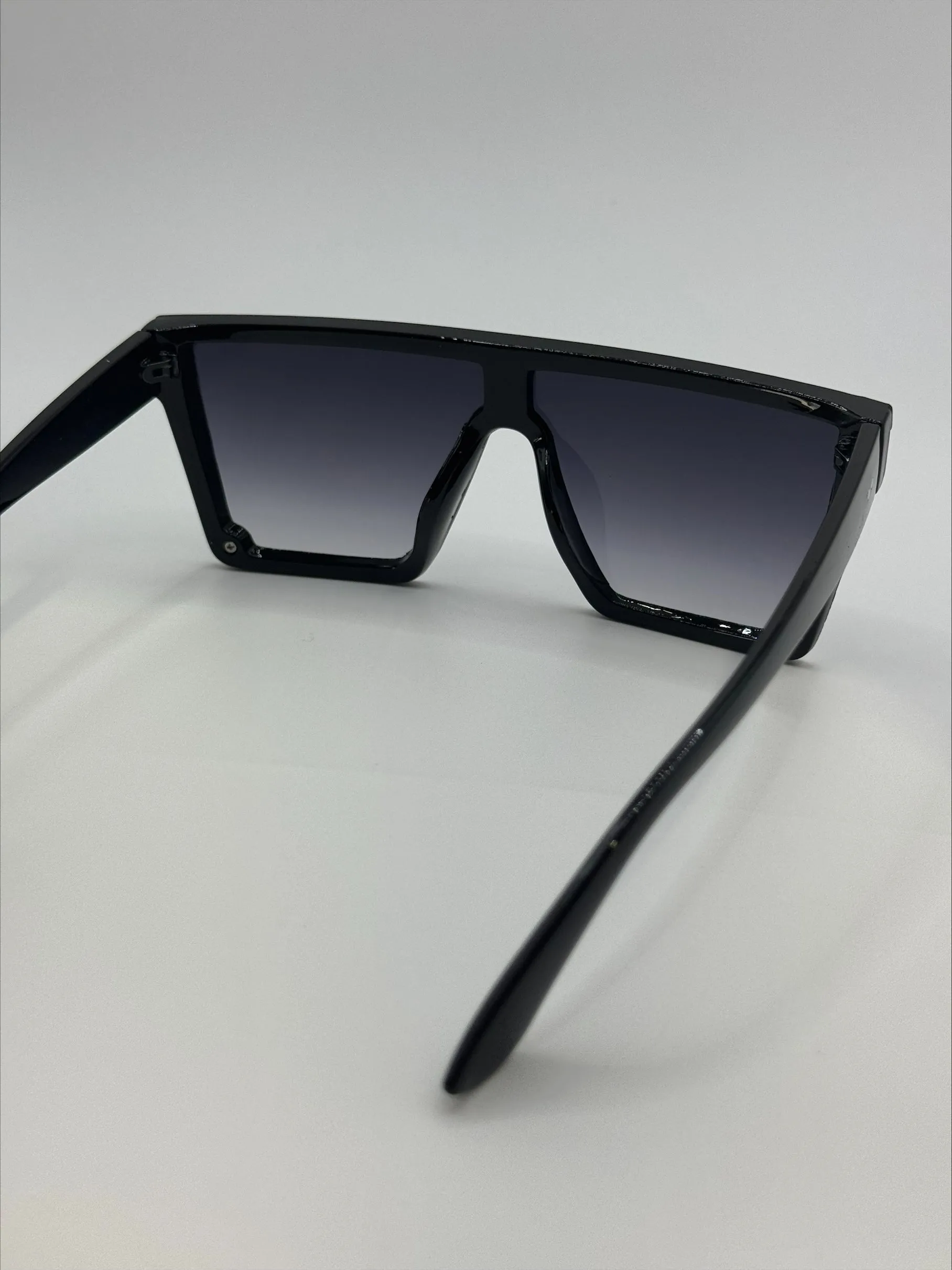 Billie Black Sunglasses