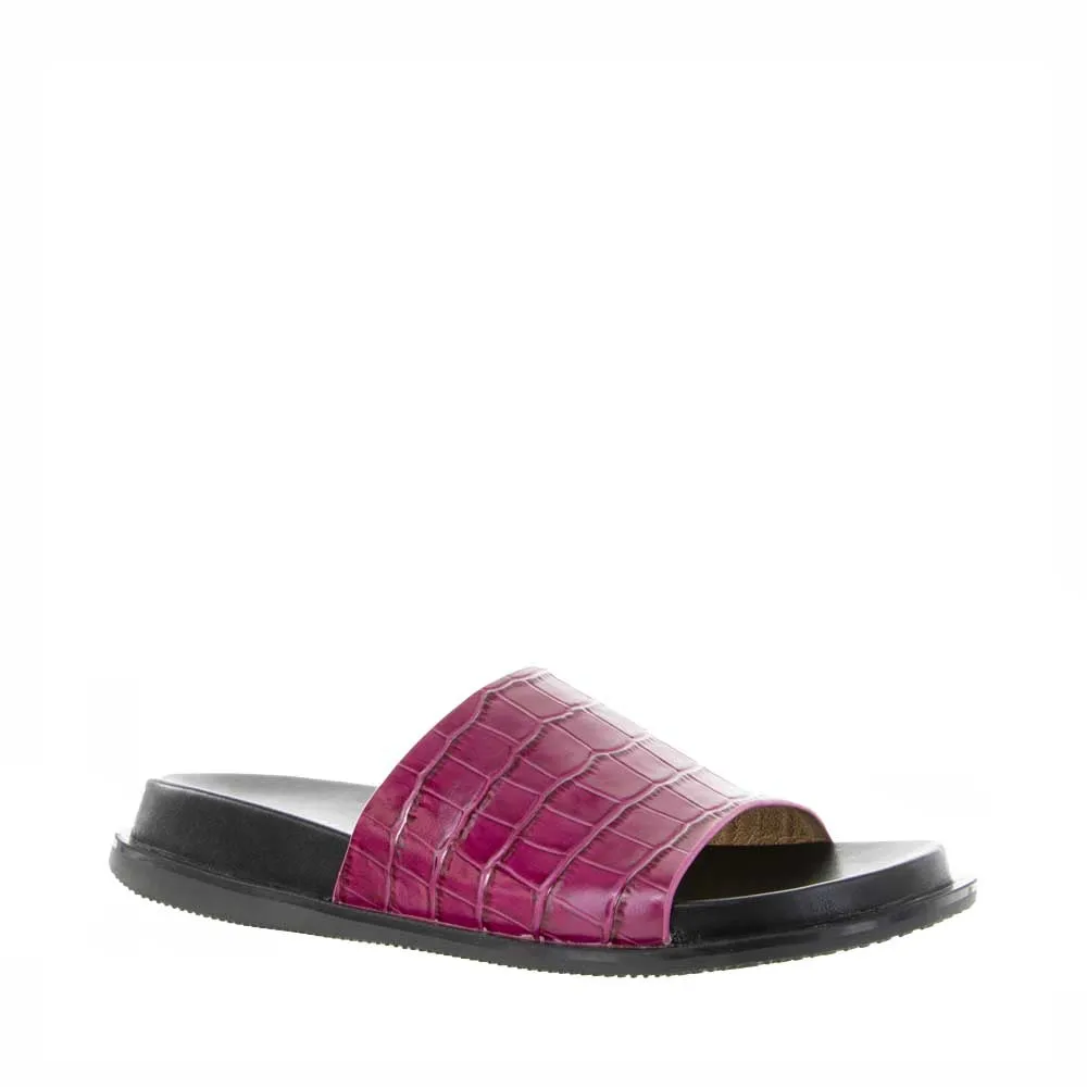 BRESLEY AVENGE FUSCHIA CROC