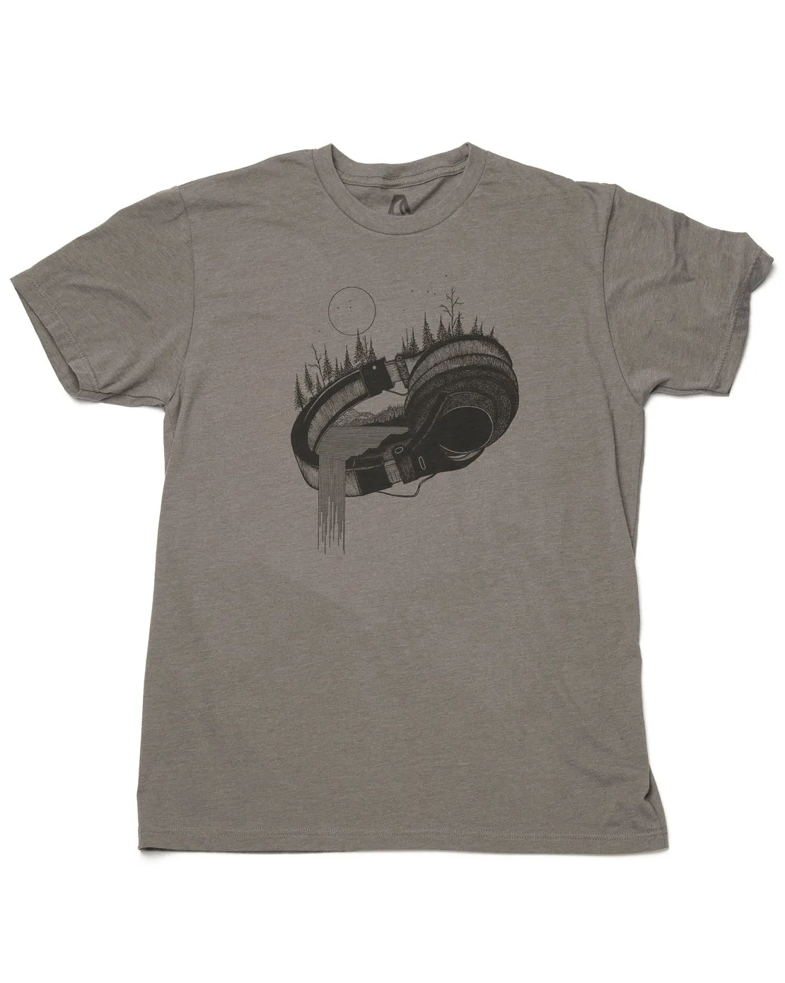 Men's Headphones & Nature T-Shirt