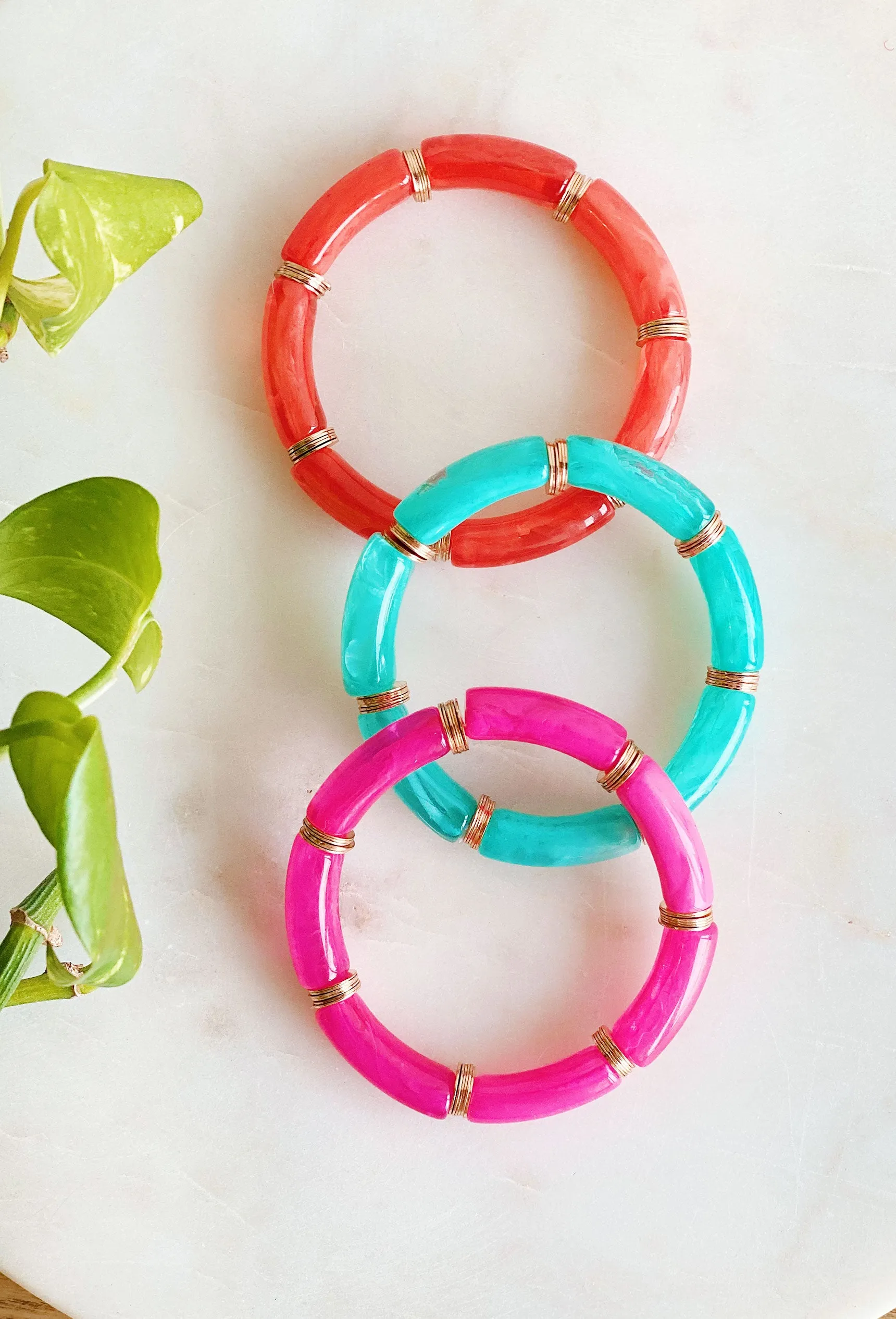 Mollie Acrylic Bracelet in Coral