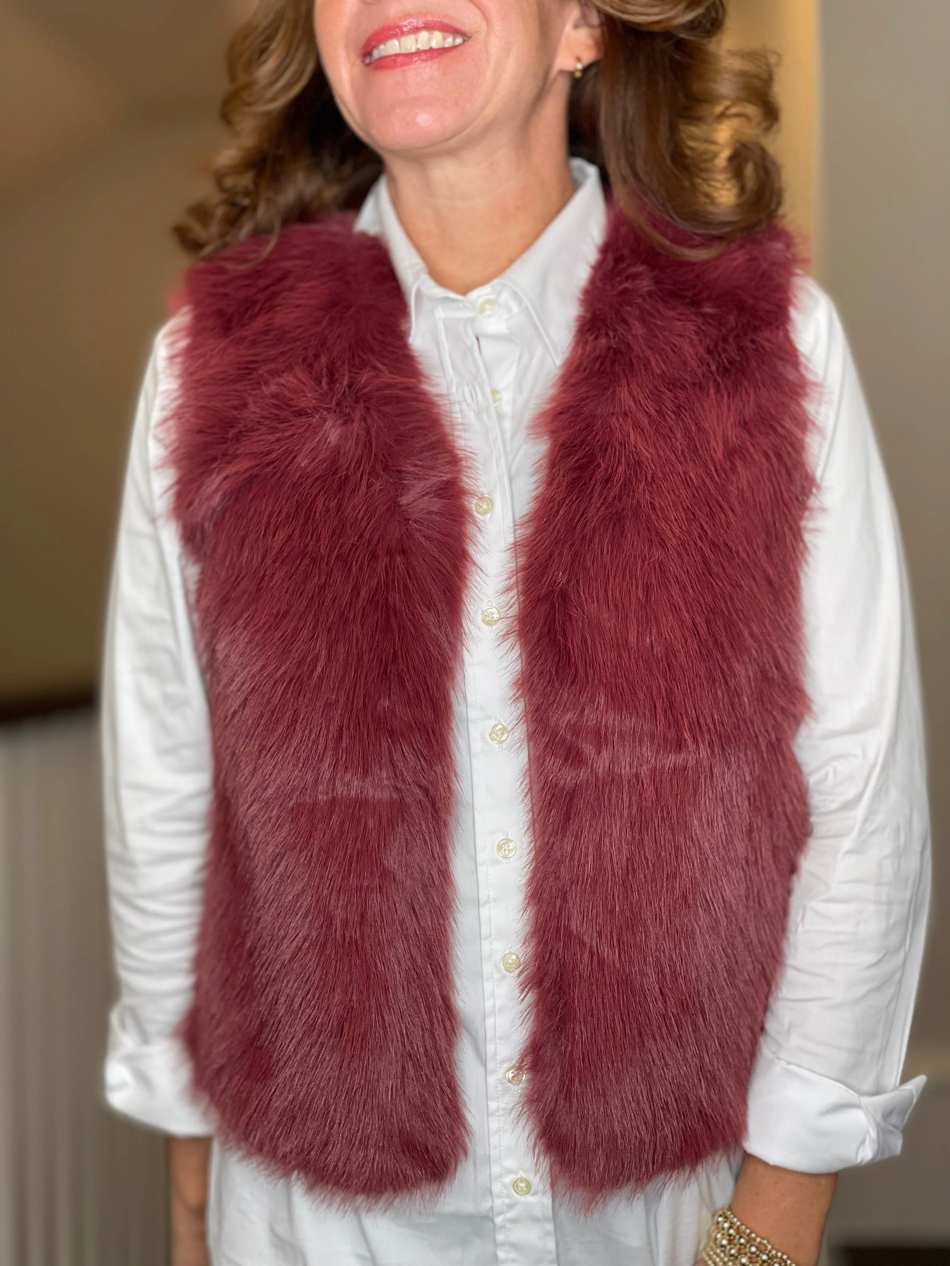 Molly Bracken Faux Fur Vest in Bordeaux