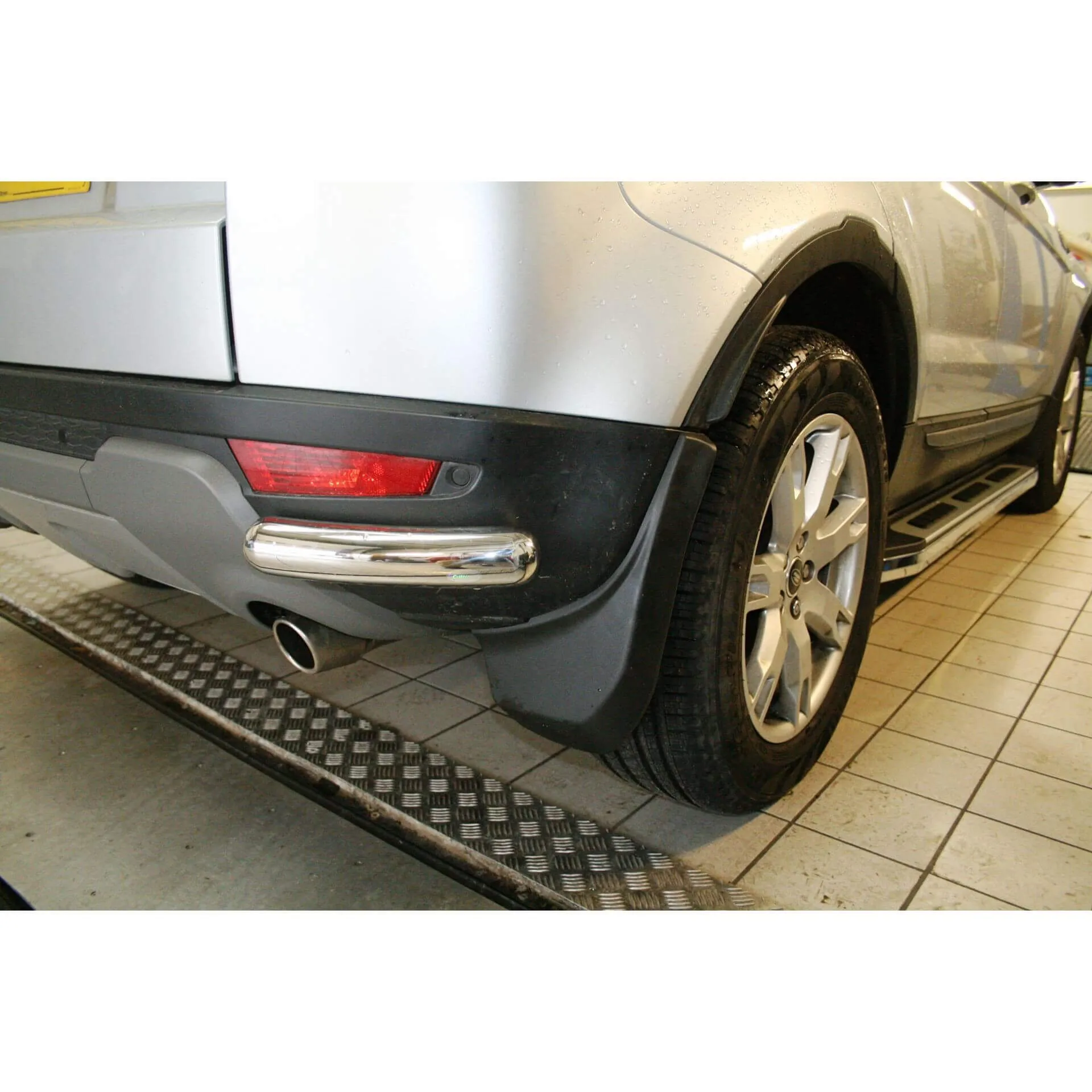 OE Style Mud Flaps Splash Guards for Range Rover Evoque Pure and Prestige 11-18