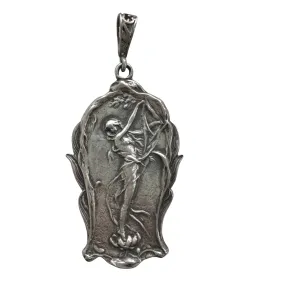 V I N T A G E // fabulous femme / sterling silver large art nouveau style goddess / a pendant