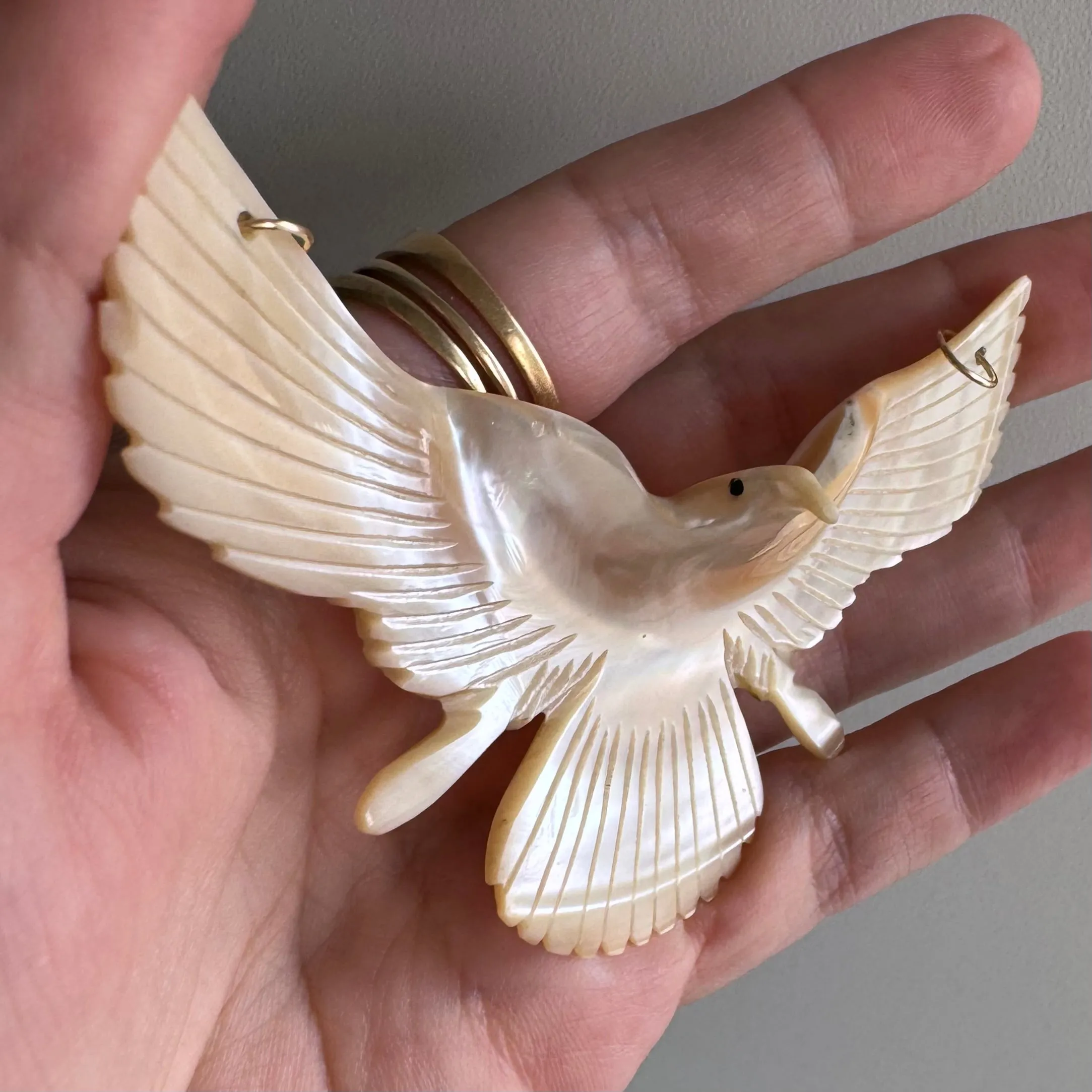 V I N T A G E // spectacular flight / 14k yellow gold and carved shell bird in flight / a huge pendant